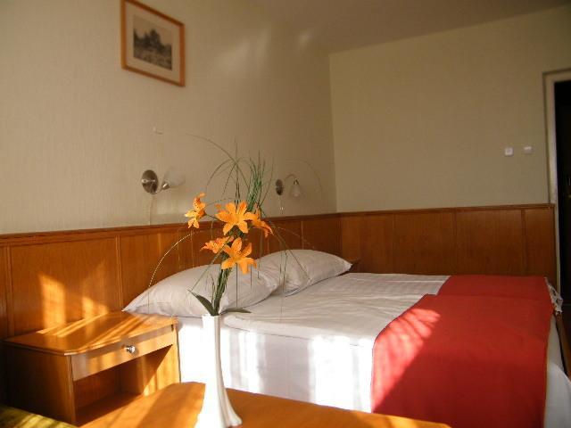 Hotel Magistern Siofok Exterior photo